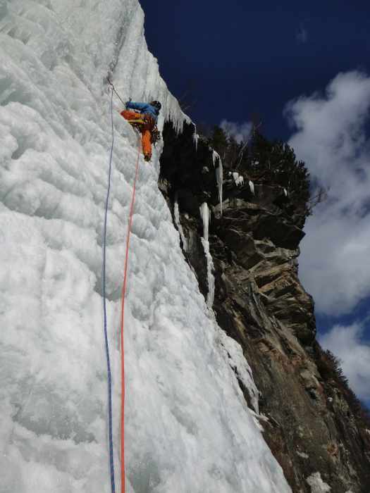 Rudolfshütte na sněhu a na ledu | Lezec-shop.cz
